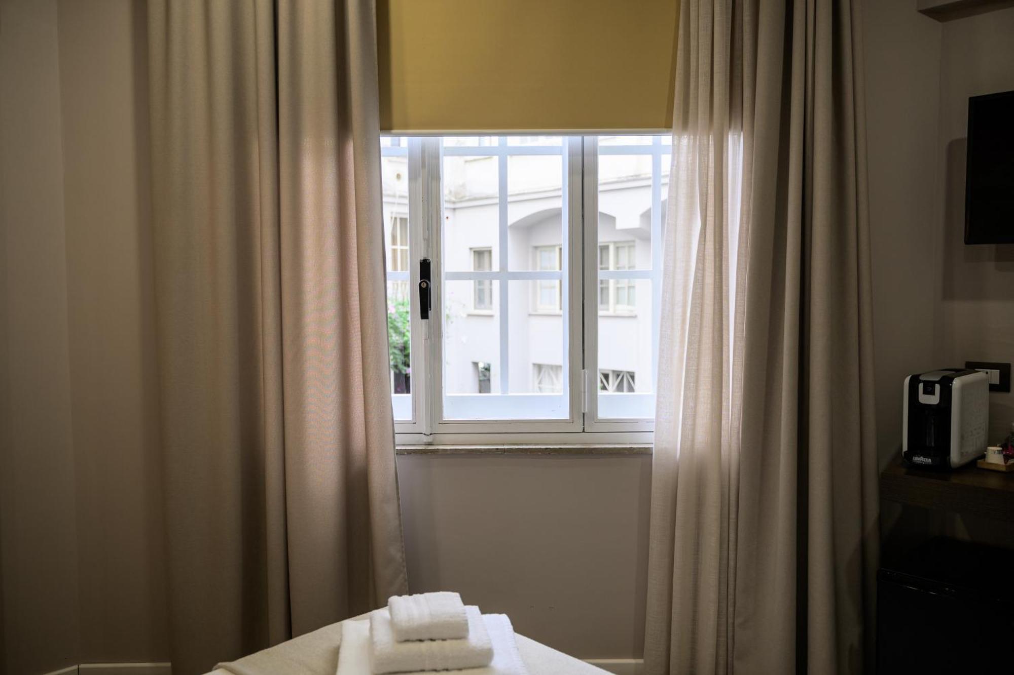 B&B Les Lumières Salerno Esterno foto