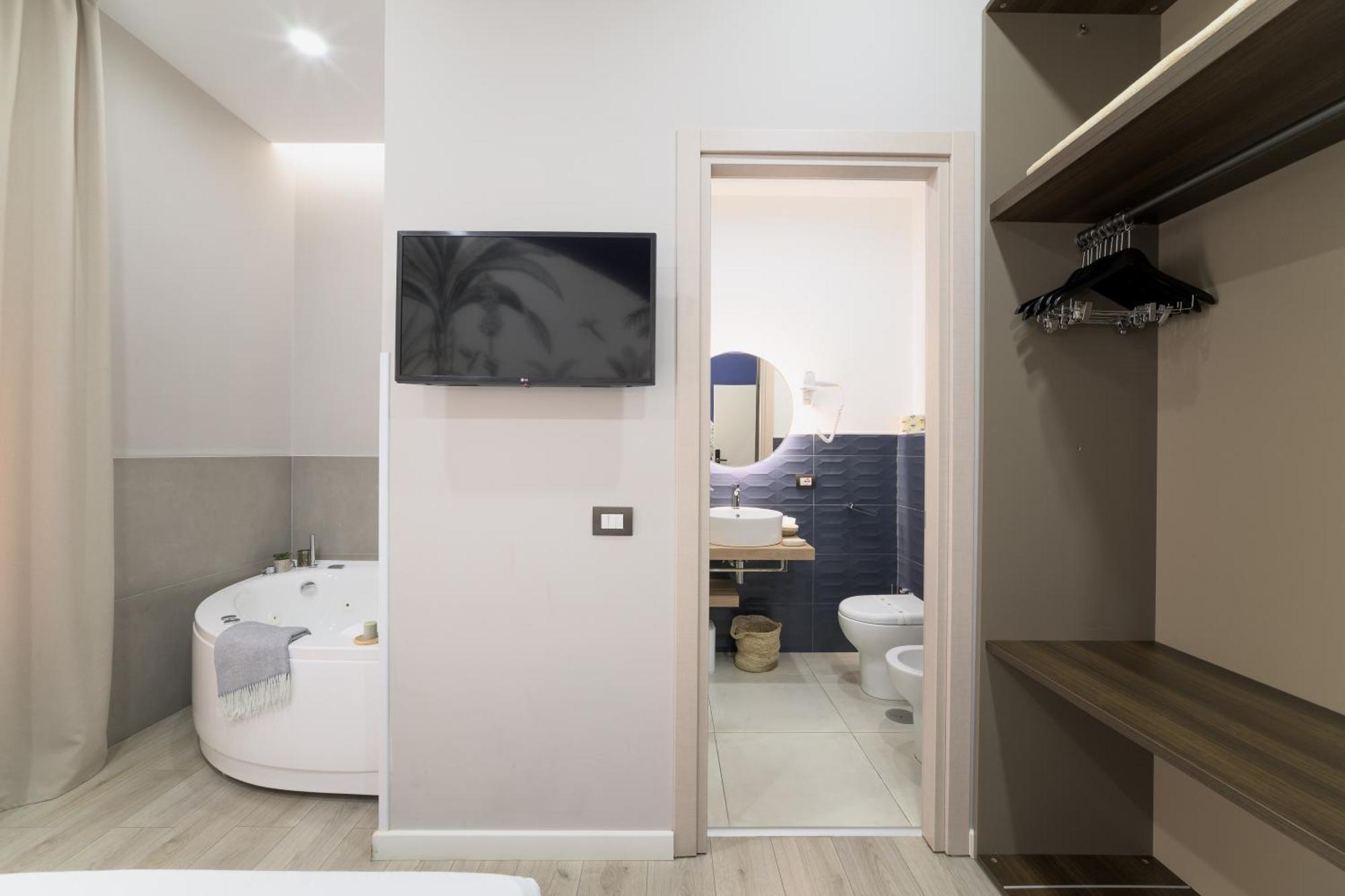 B&B Les Lumières Salerno Esterno foto
